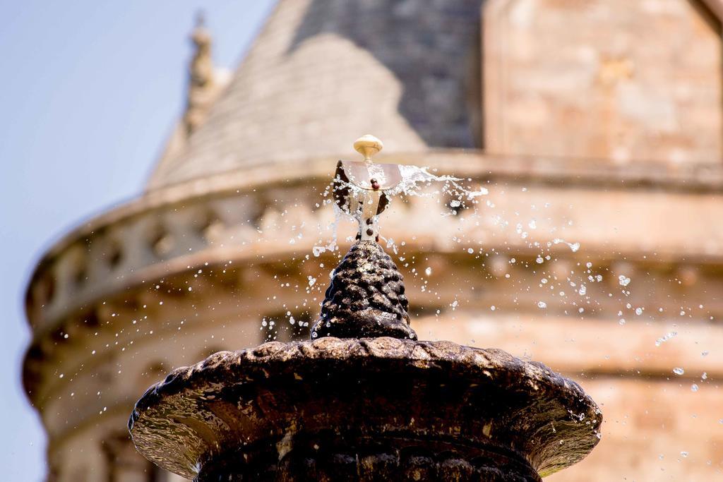 בית הארחה ביגאר 	Cornhill Castle מראה חיצוני תמונה